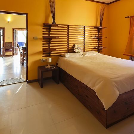 Villas Du Voyageur Grand Anse  Exteriör bild